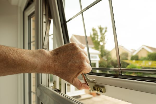 Window Hinge Repair in Bronx