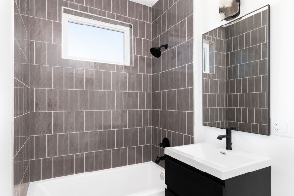 Shower Window Repair in Bronx
