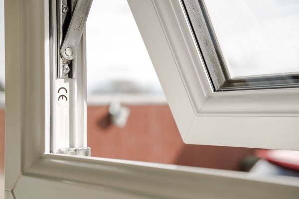Window Hinge Replacement in Bronx